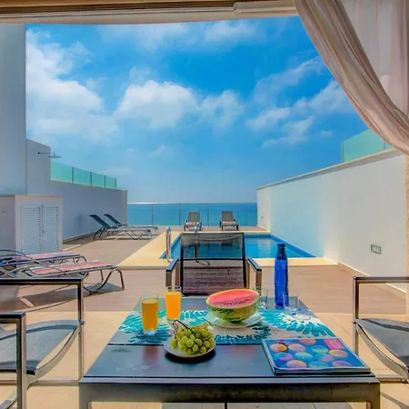 Vila Claraboya Sea View By